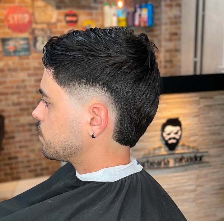 Corte penteado na Barbearia Salvador